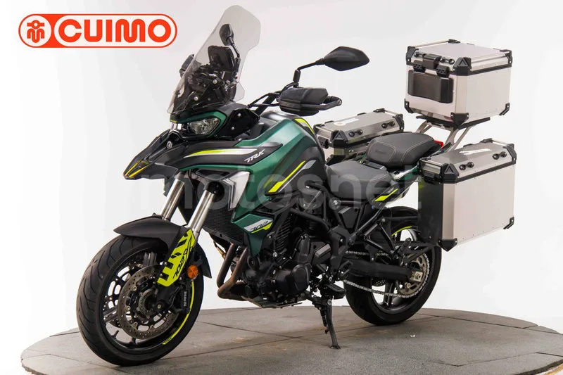Benelli TRK 702 - Vista 9