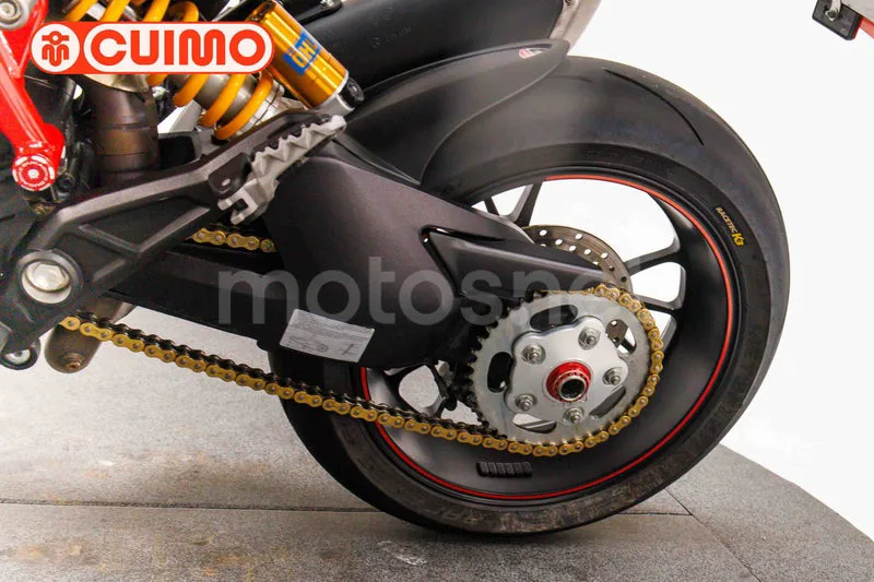 Ducati Hypermotard 939 - Vista 25