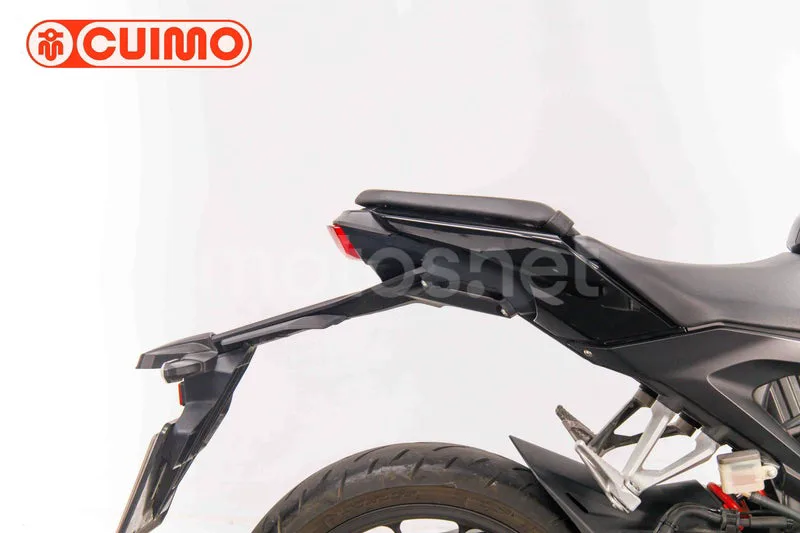 Honda CB125R - Vista 18