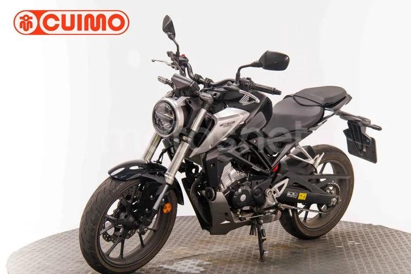 Honda CB125R - Vista 10