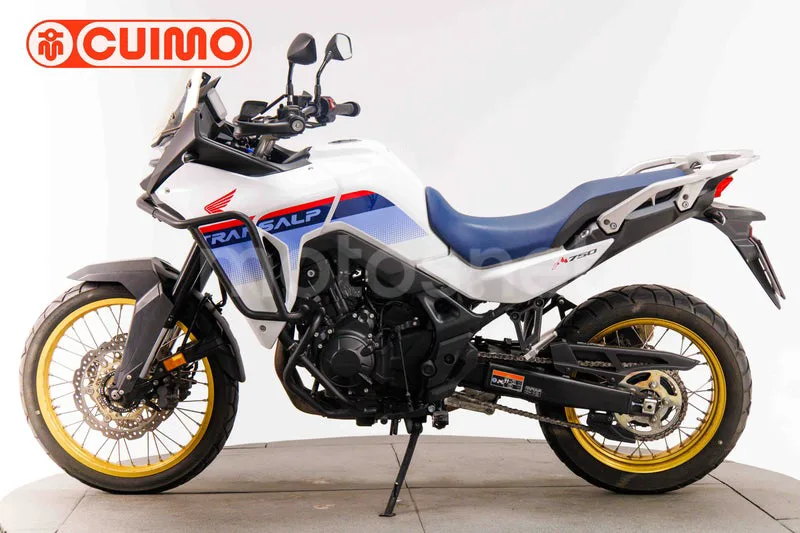 Honda XL750 Transalp - Vista 8