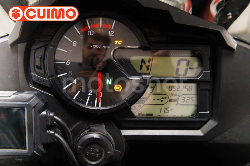 Suzuki V-Strom 1000 - Vista 24