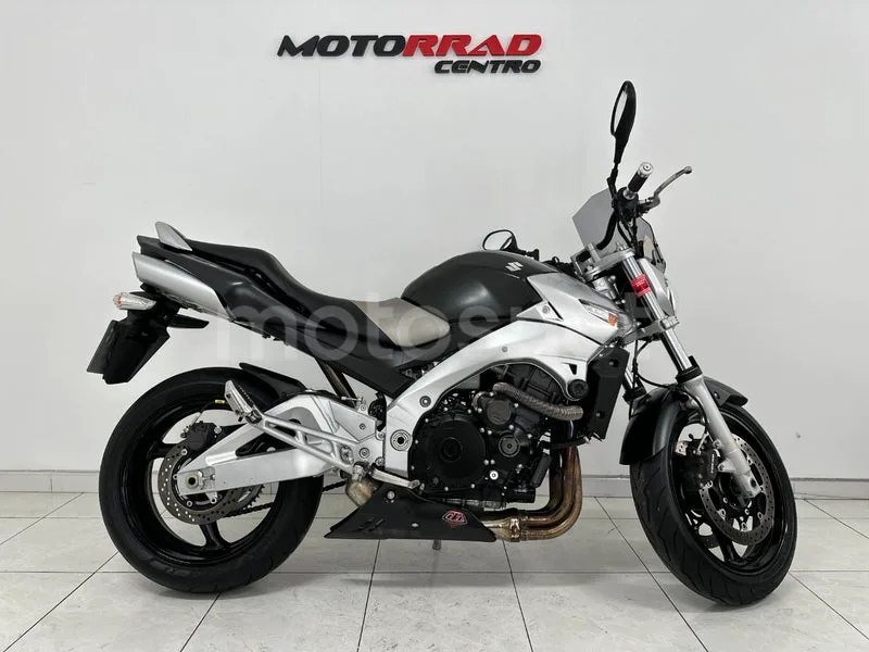 Suzuki GSR600 3490 € 2007 Guadalajara - 1
