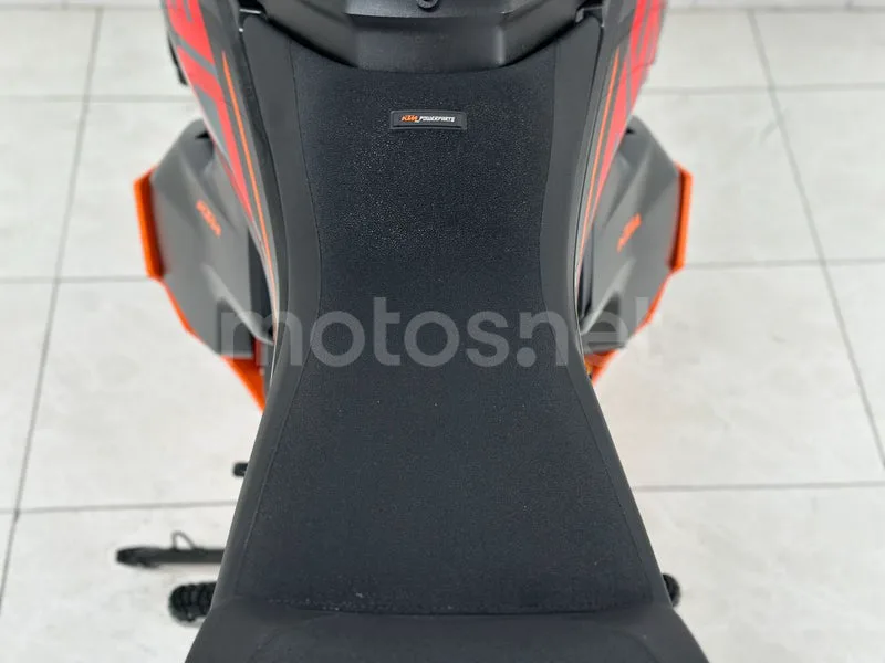 KTM 790 Adventure - Vista 19