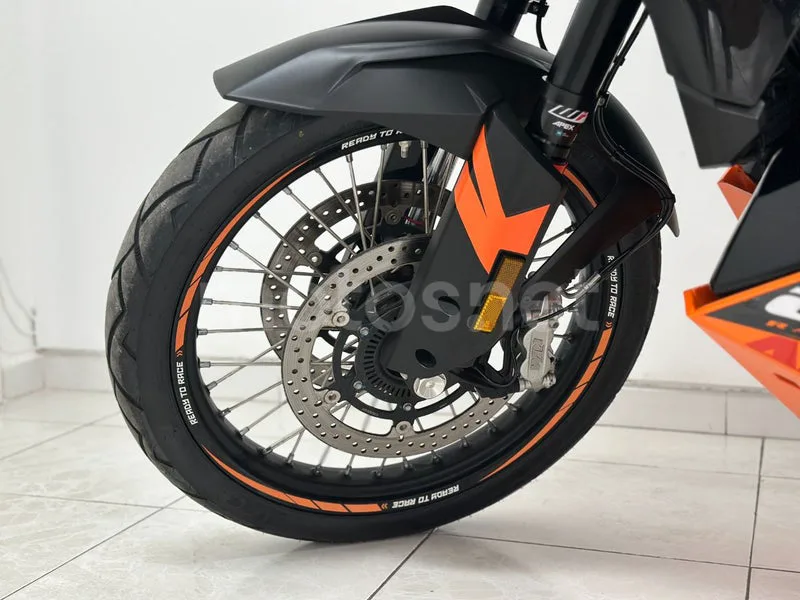 KTM 790 Adventure - Vista 29