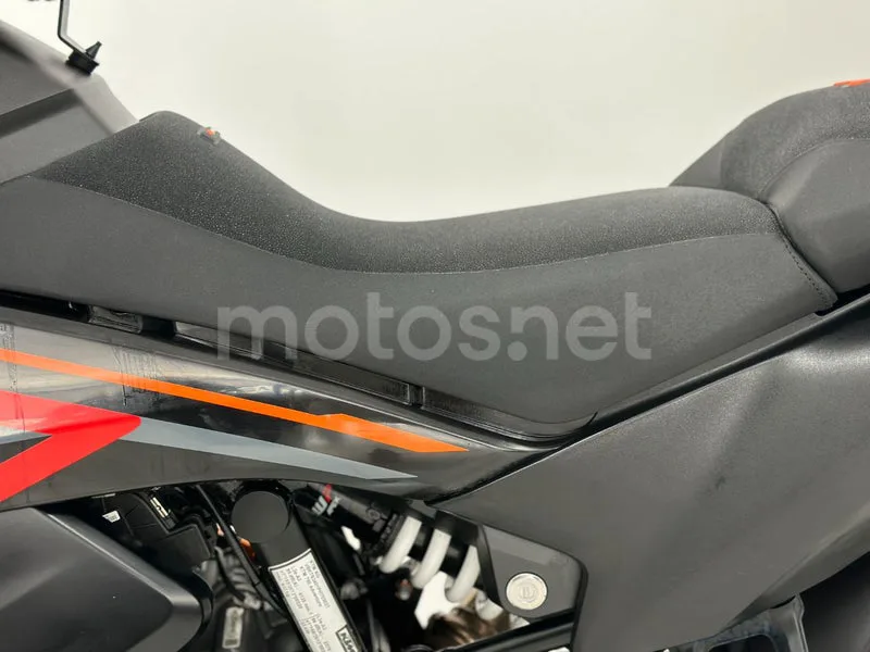 KTM 790 Adventure - Vista 34
