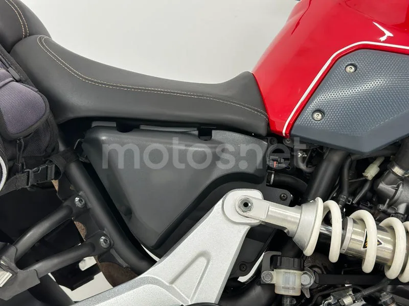 Yamaha MT-03 - Vista 12