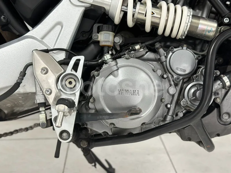 Yamaha MT-03 - Vista 13