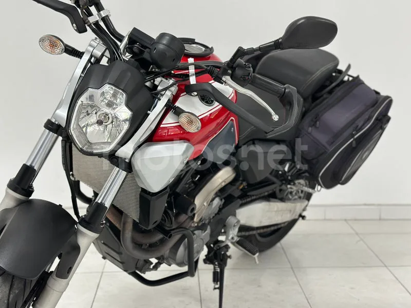 Yamaha MT-03 - Vista 6
