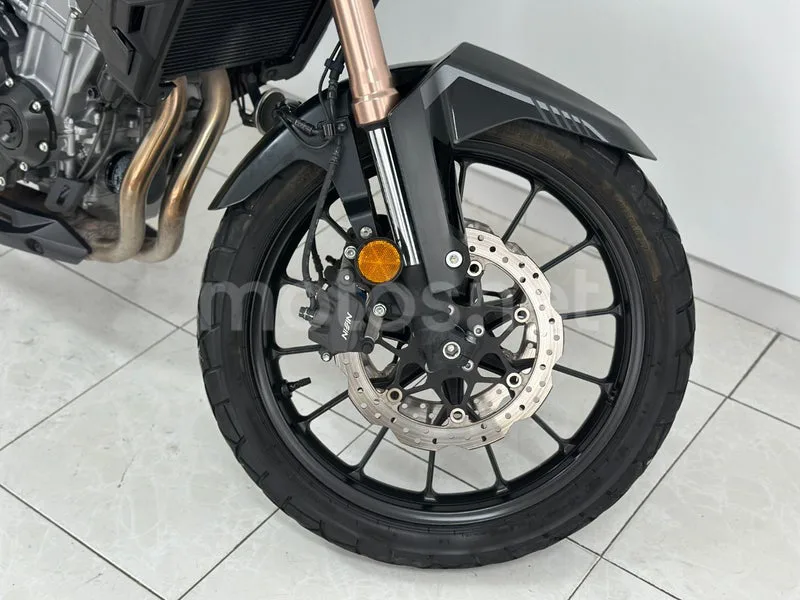 Honda CB500X - Vista 16