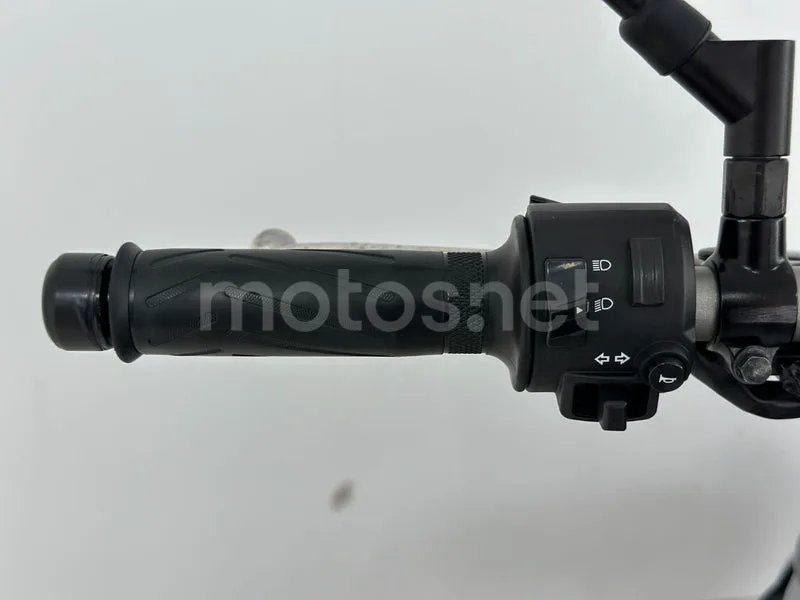 Yamaha MT-07 - Vista 17
