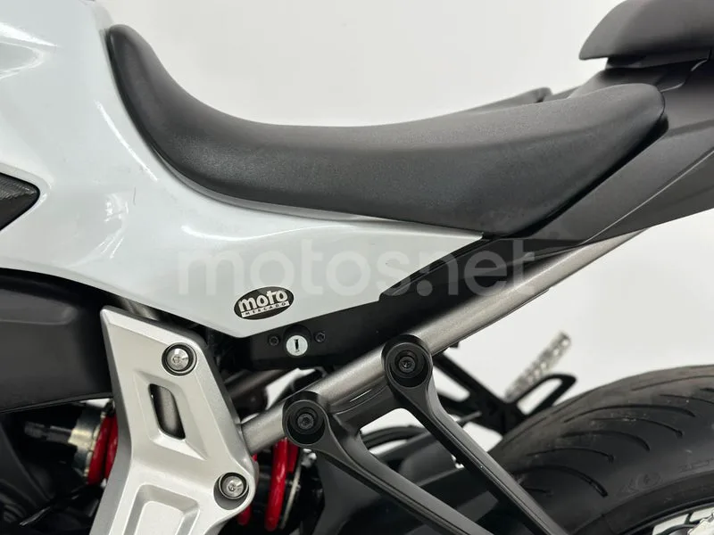 Yamaha MT-07 - Vista 23