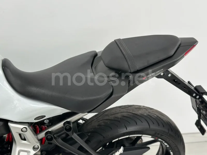 Yamaha MT-07 - Vista 24
