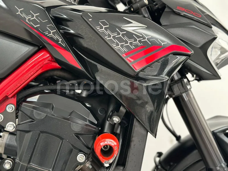 Kawasaki Z900 - Vista 15
