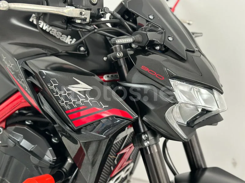 Kawasaki Z900 - Vista 16