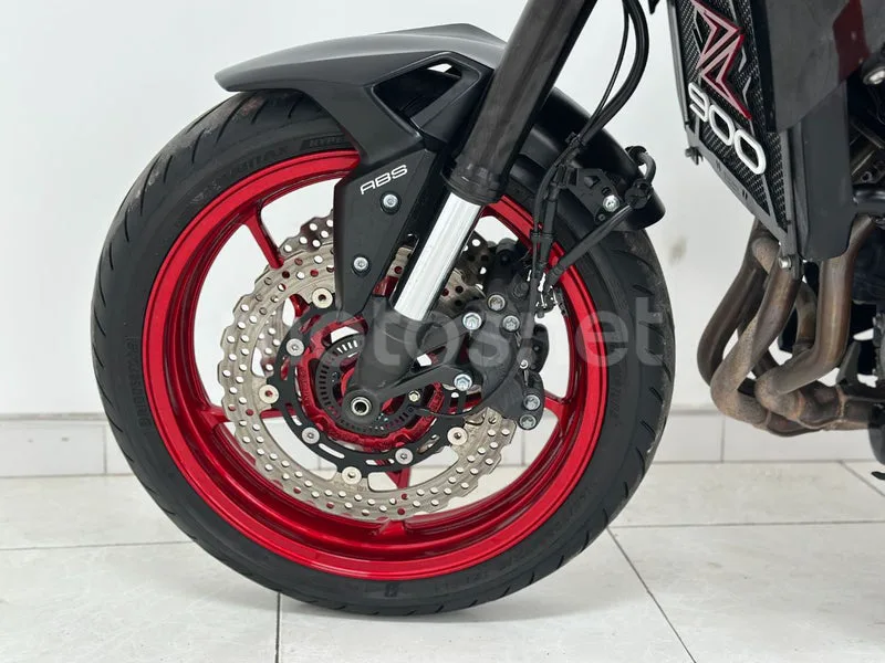 Kawasaki Z900 - Vista 23