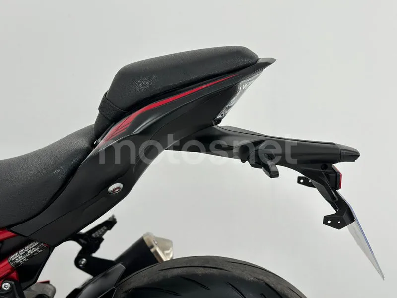 Kawasaki Z900 - Vista 31
