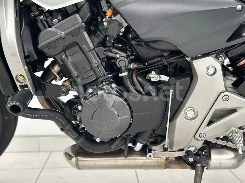 Honda CB600F Hornet - Vista 15