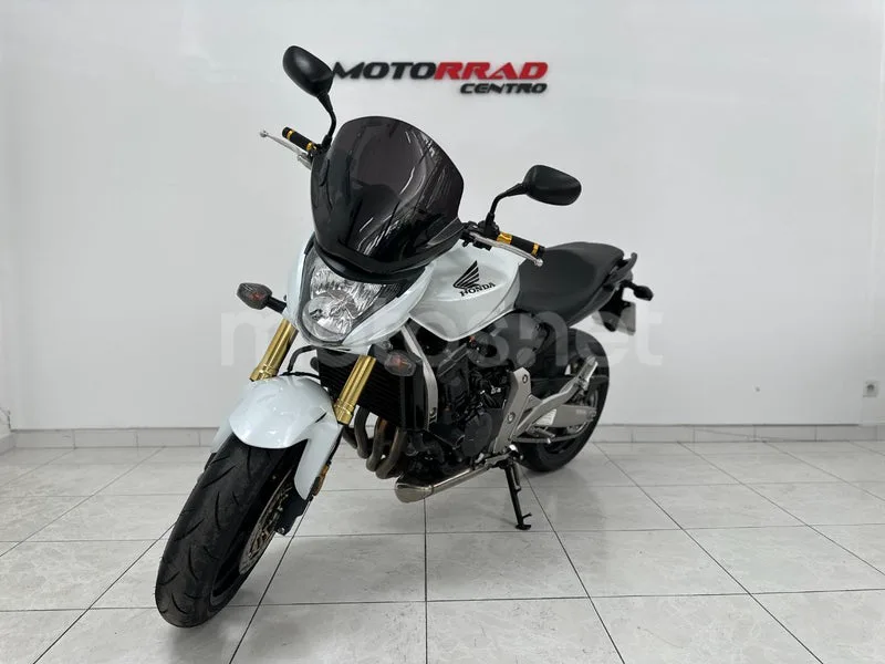 Honda CB600F Hornet - Vista 3