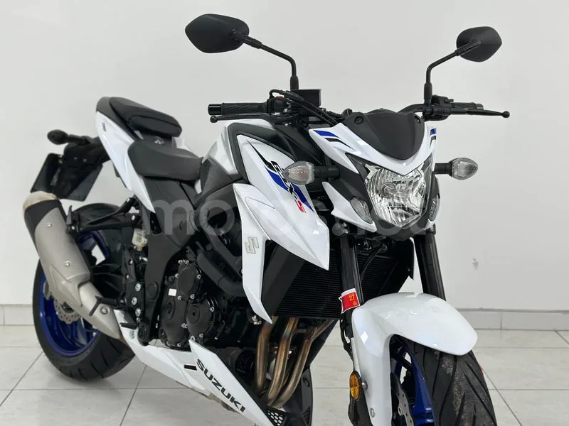 Suzuki GSX-S750 - Vista 5