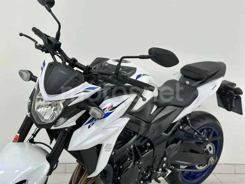 Suzuki GSX-S750 - Vista 6