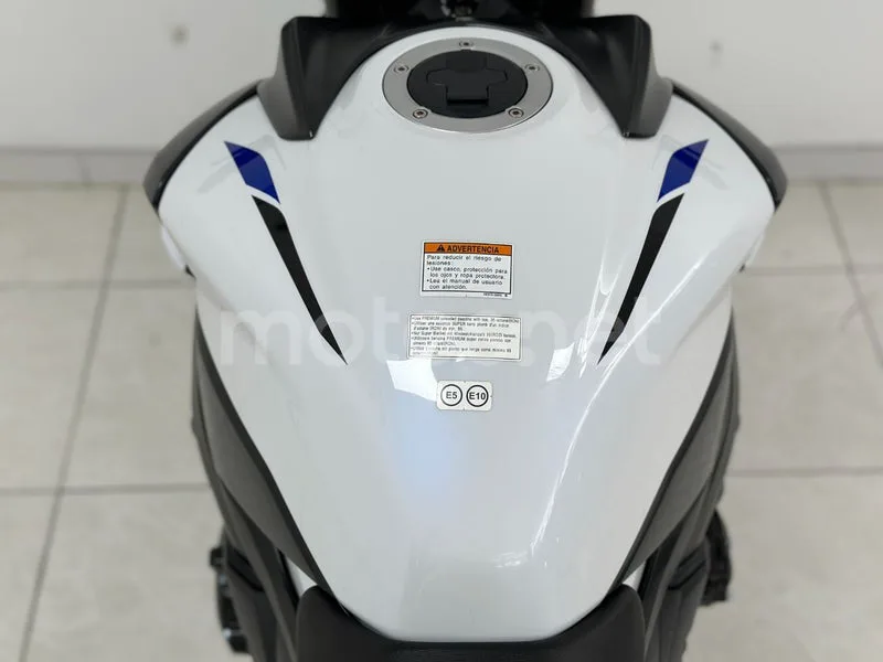 Suzuki GSX-S750 - Vista 8