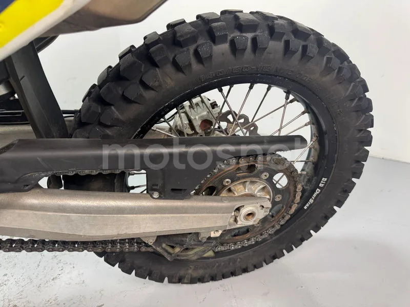 Husqvarna 701 Enduro - Vista 11