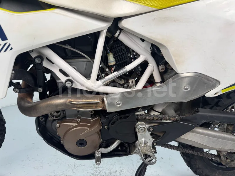Husqvarna 701 Enduro - Vista 8