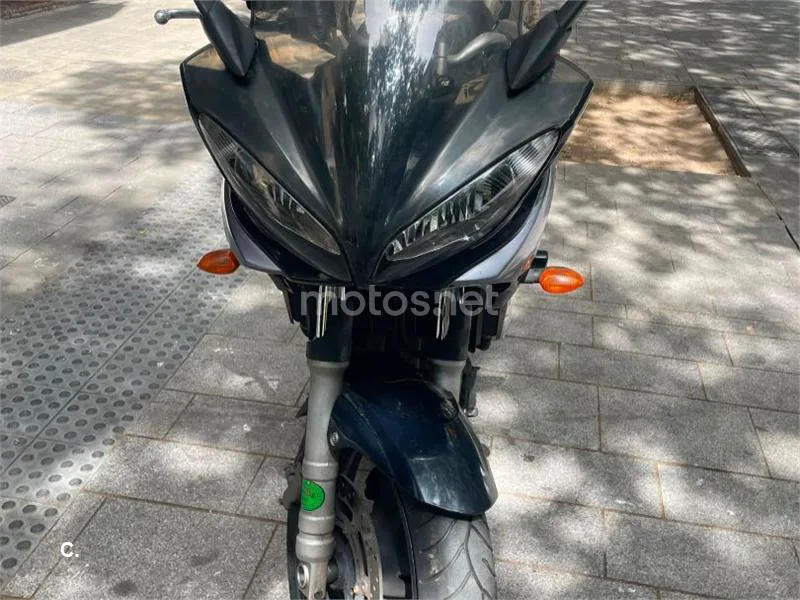 Yamaha FZ6 Fazer 1950 € 2006 Barcelona - 2