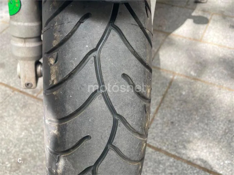 Yamaha FZ6 Fazer - Vista 6