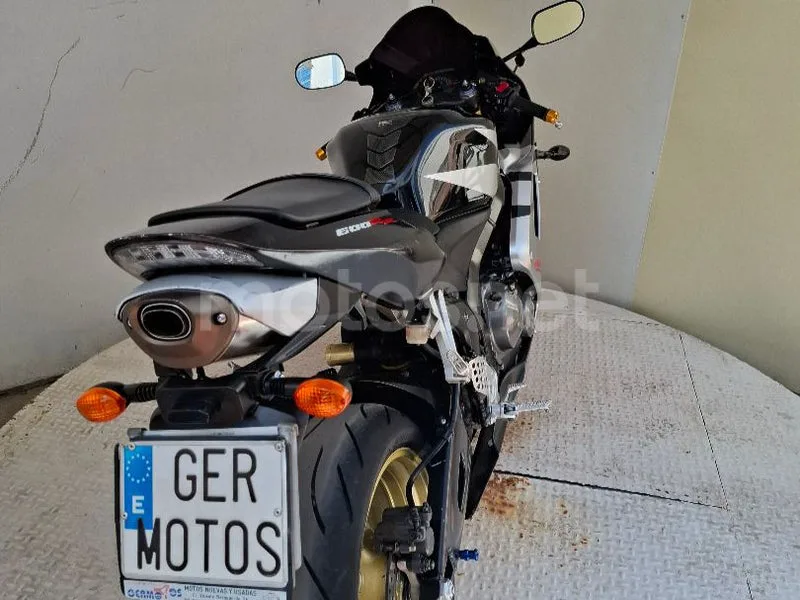 Honda CBR600RR - Vista 7