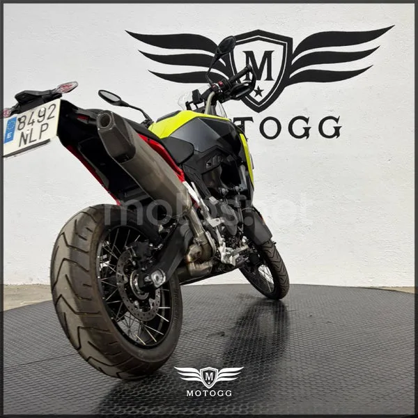 BMW F 900 GS - Vista 7