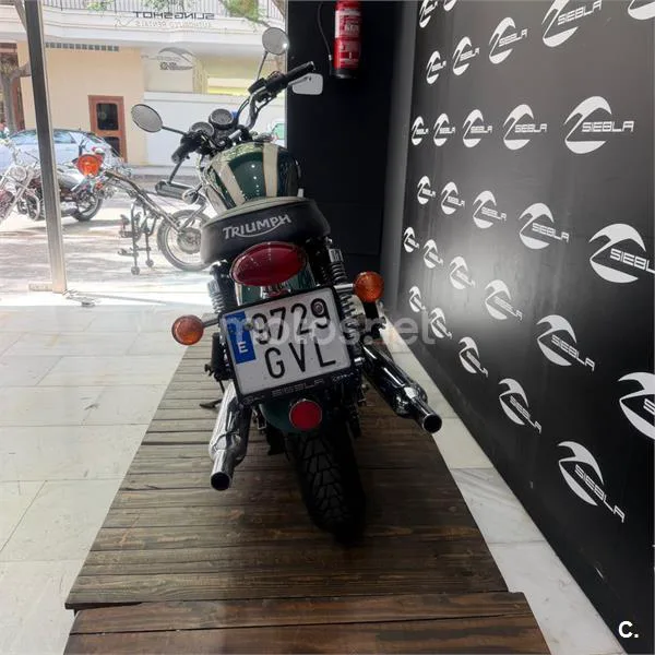Triumph Bonneville T100 - Vista 3