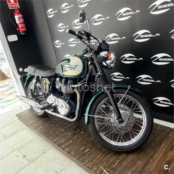 Triumph Bonneville T100 - Vista 7