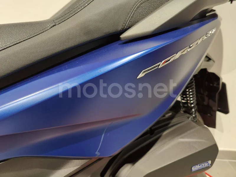 Honda Forza 350 - Vista 12