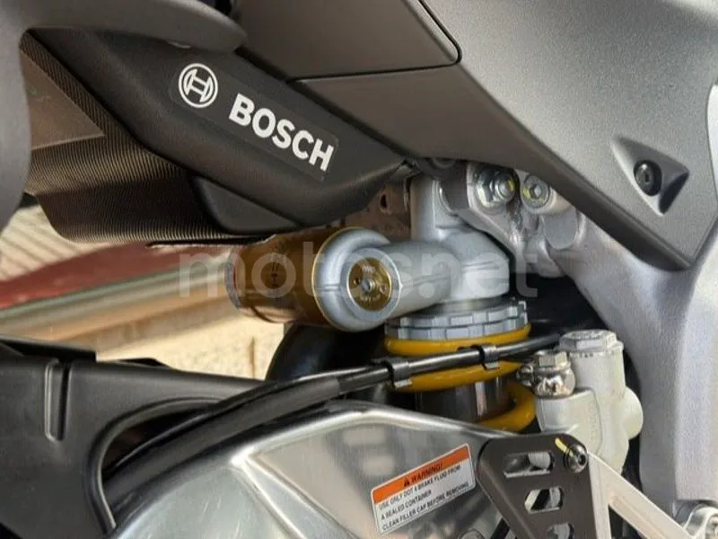 Aprilia Tuono V4 1100 - Vista 3