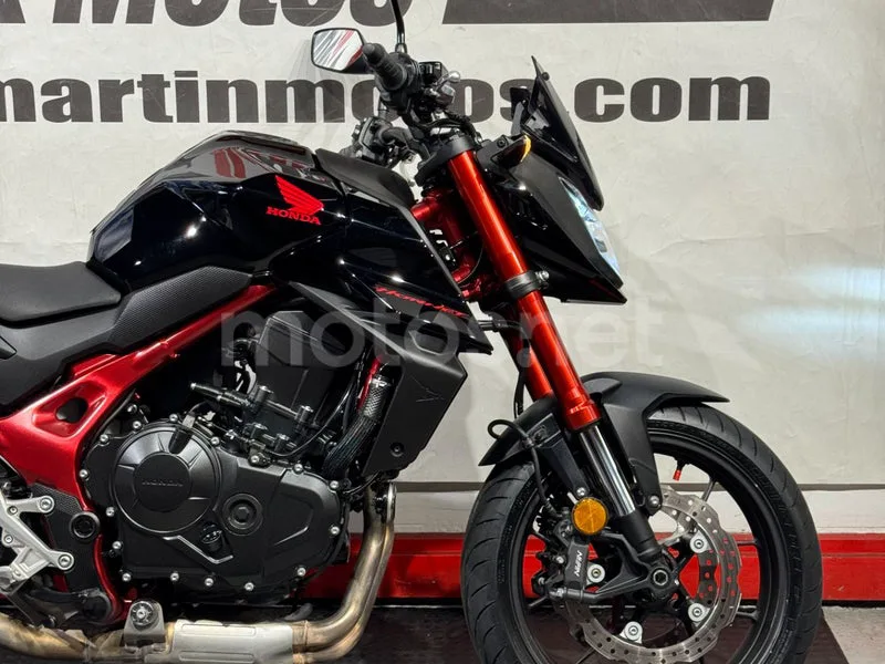 Honda CB750 Hornet - Vista 7