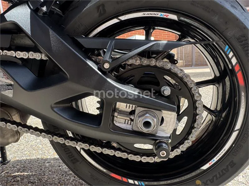 BMW S 1000 XR - Vista 8
