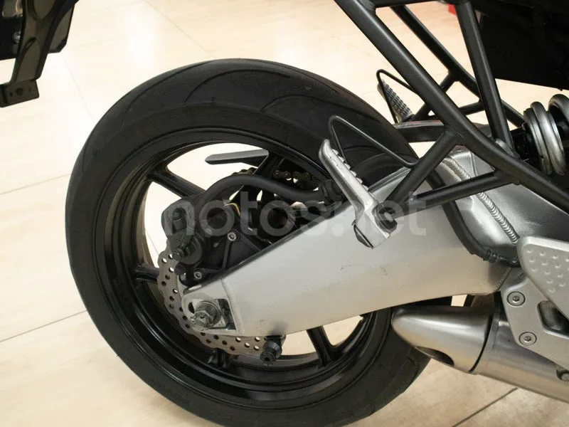 Kawasaki Versys 650 - Vista 19