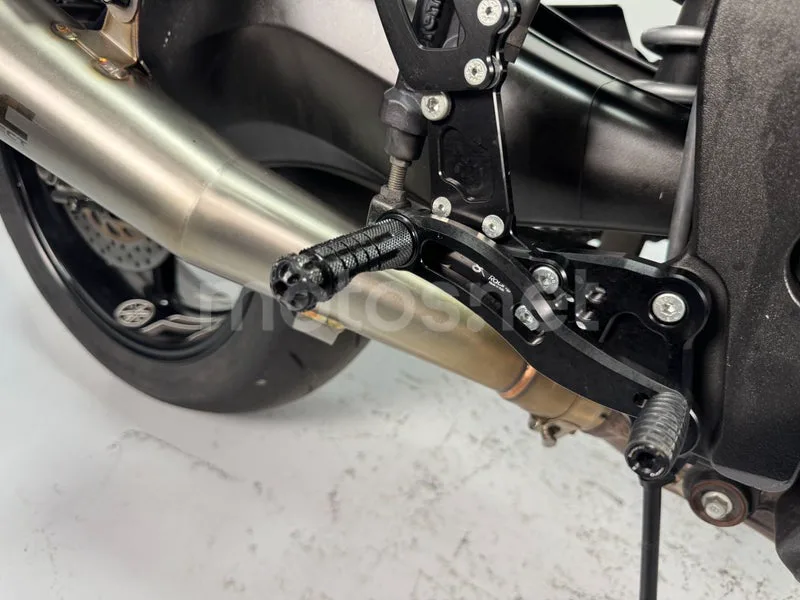 Yamaha FZ1 - Vista 20