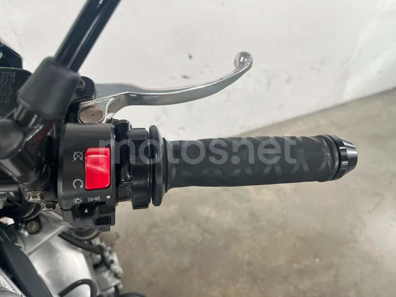 Yamaha XJ600N Diversion - Vista 11