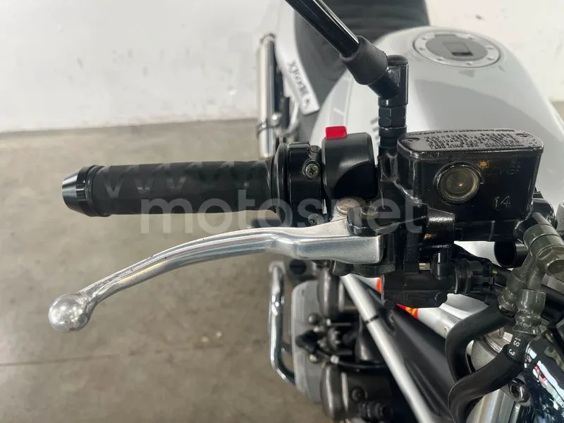 Yamaha XJ600N Diversion - Vista 24