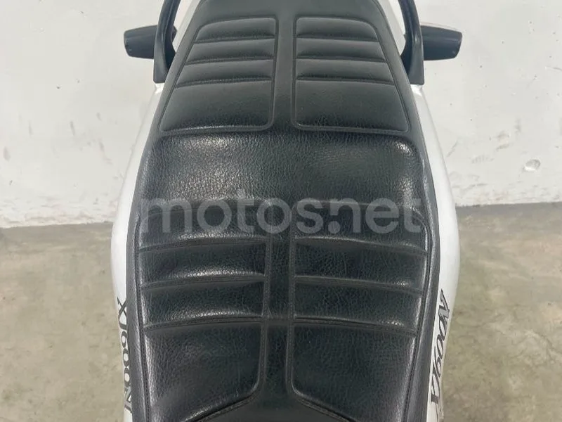 Yamaha XJ600N Diversion - Vista 30