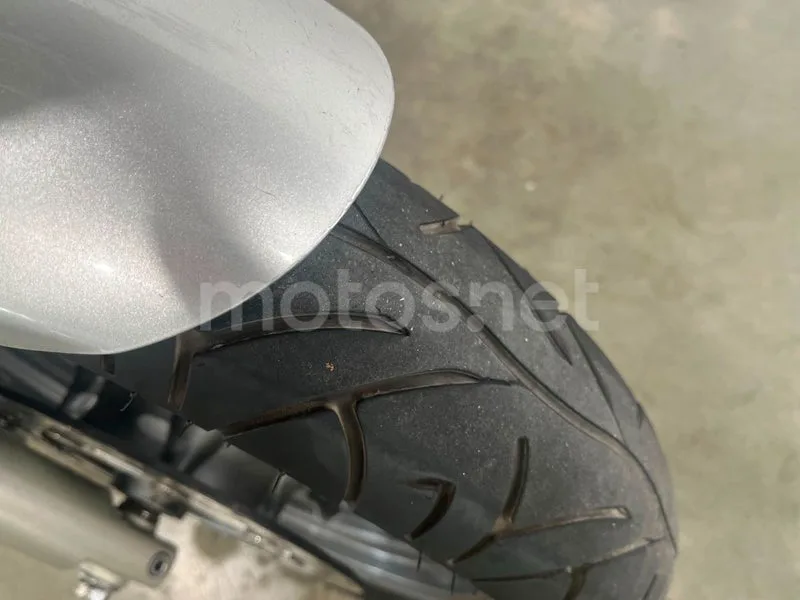 Yamaha XJ600N Diversion - Vista 32