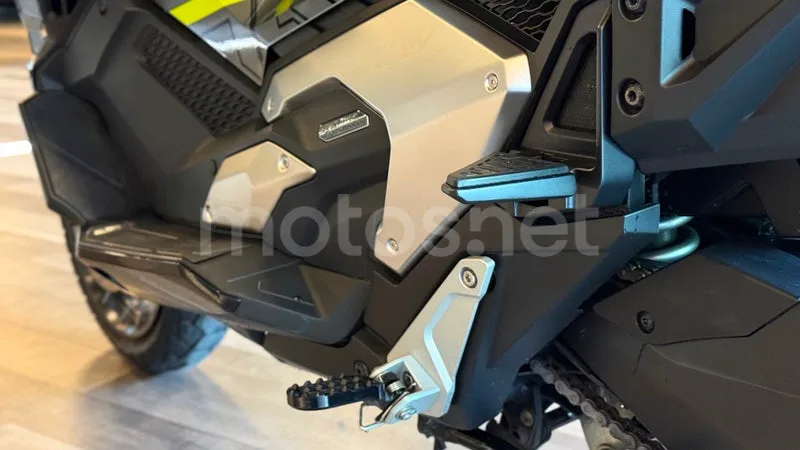 Honda X-ADV - Vista 15