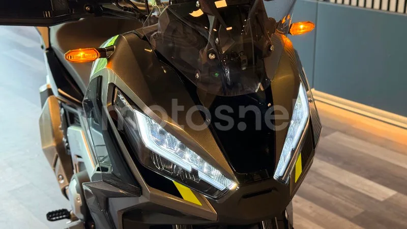 Honda X-ADV - Vista 3