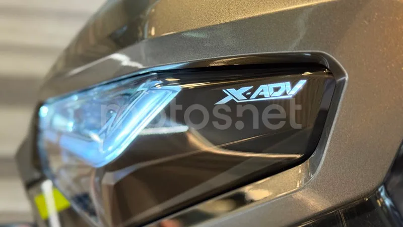 Honda X-ADV - Vista 6