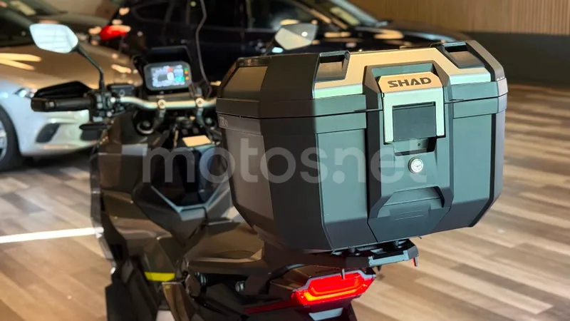 Honda X-ADV - Vista 8