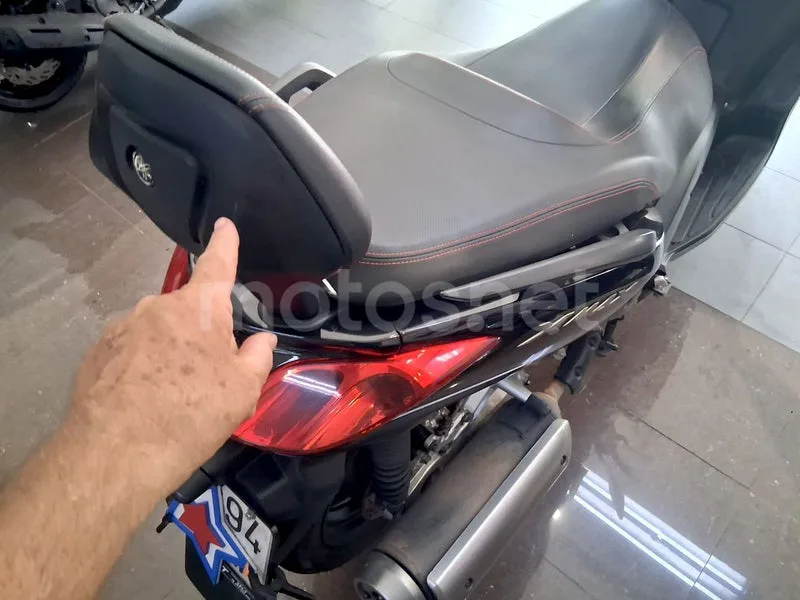 Yamaha XMAX 250 - Vista 19