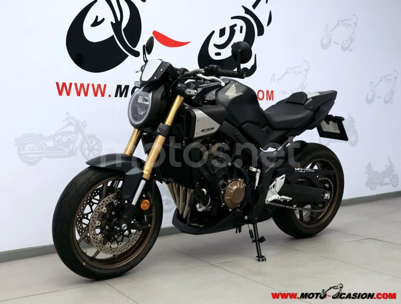 Honda CB650R - Vista 10